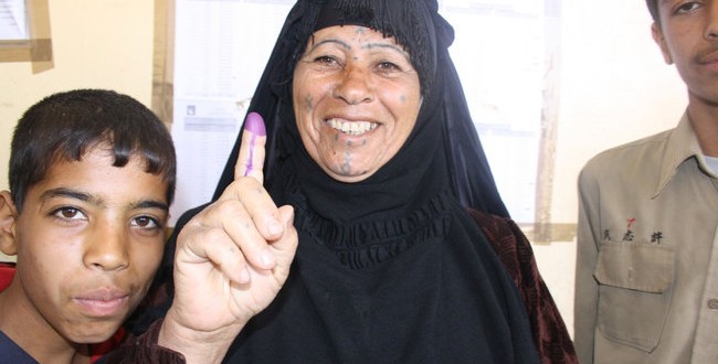 iraq-woman-vote-650_416