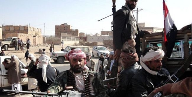 File-photo-shows-al-Qaeda-affiliated-militants-riding-in-the-back-of-a-pick-up-truck-in-the-town-of-Rada-Yemen.1-650x330