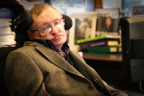 RS73335_Stephen-Hawking-Portrait-2
