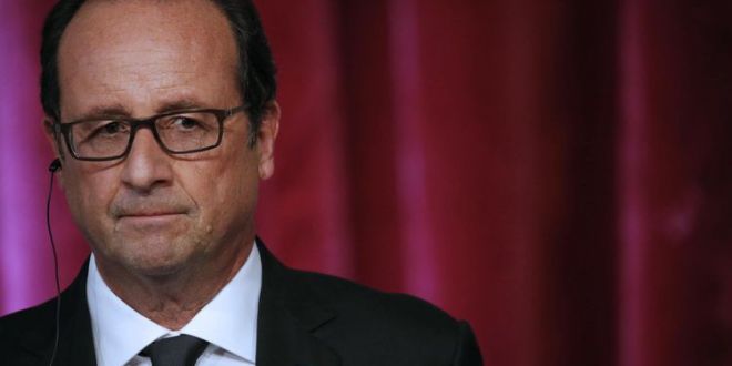 676620-french-president-francois-hollande-addresses-journalists-after-a-meeting-at-the-elysee-palace-in-par-660x330