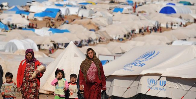 344519_-Syrian-refugees--650x330