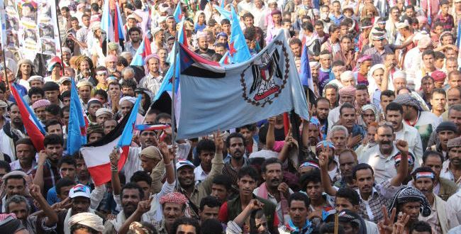 384306_Yemen-Aden-Rally-650x330